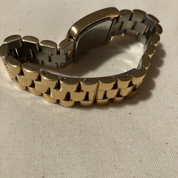 Coach Gold Women's Watch - Picture 3 of 4
